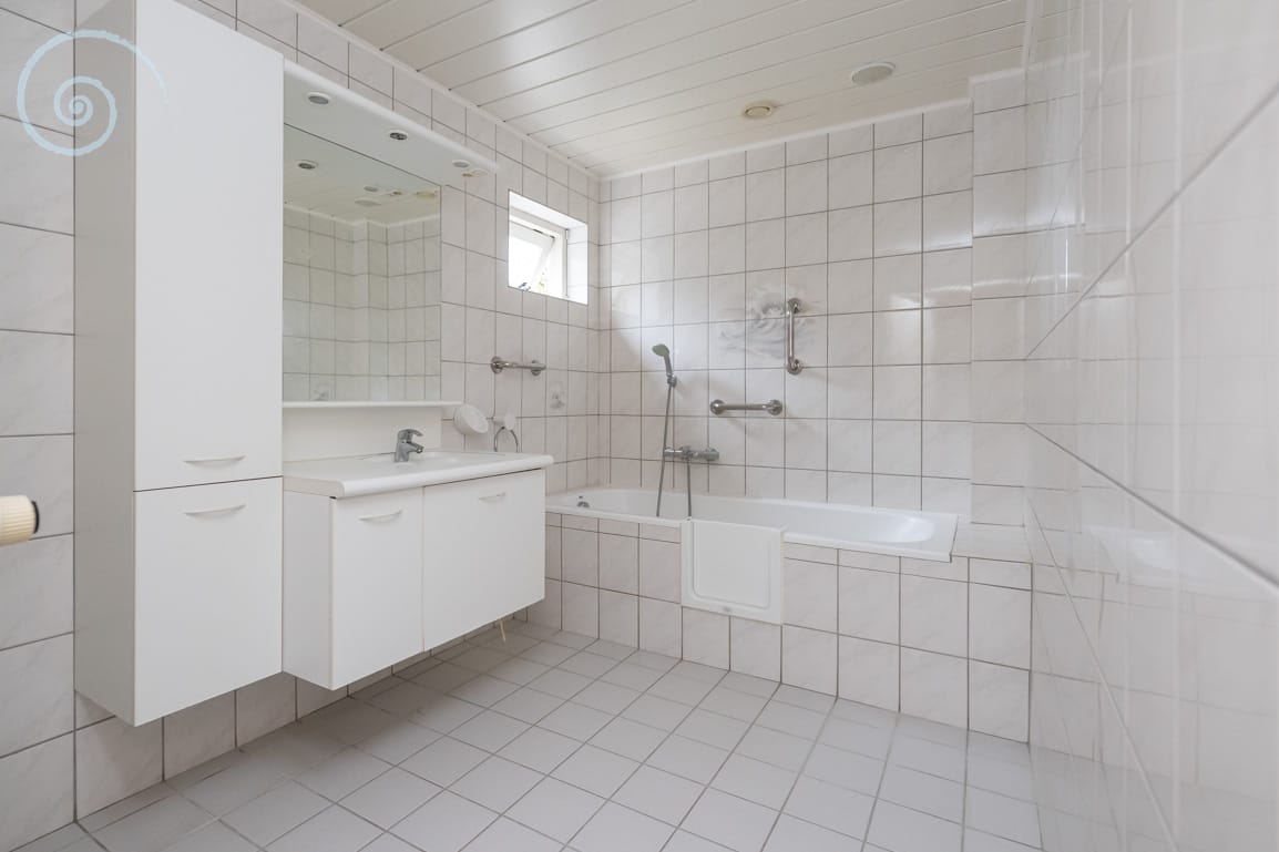Photo 21 of Dirkdoensweg 13-A