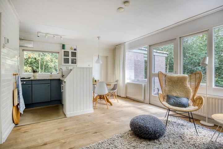 Vrijstaande woning te koop: Duerswâldmer Wei 11-13, Bakkeveen