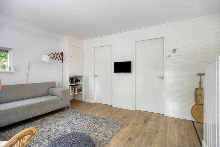 Vrijstaande woning te koop: Duerswâldmer Wei 11-13, Bakkeveen
