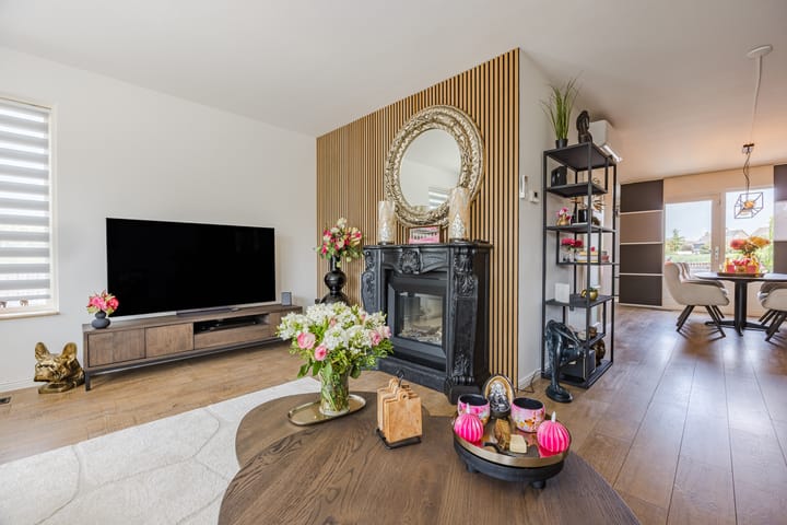 Hoekwoning te koop: Albert Schweitzerlaan 48, Hellevoetsluis