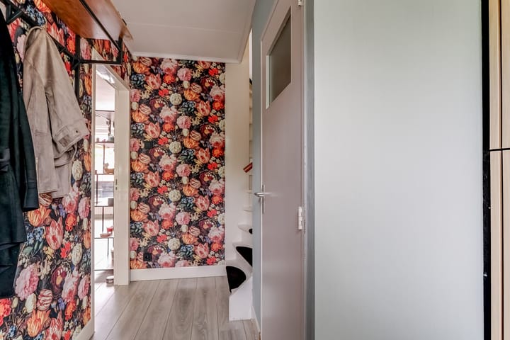 Tussenwoning te koop: Beukenlaan 43, Middenmeer