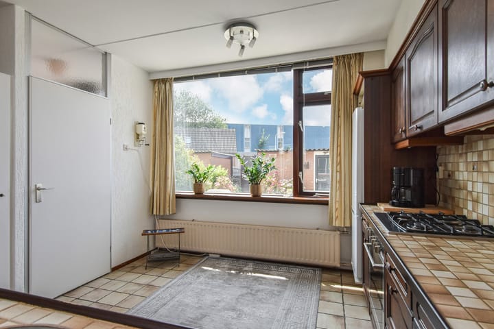Tussenwoning te koop: Guldeland 15, Wateringen