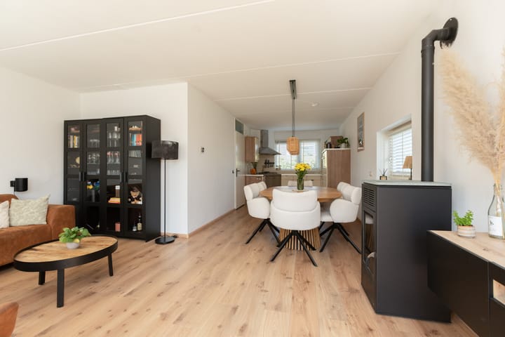 Hoekwoning te koop: Zandoogje 16, Sneek