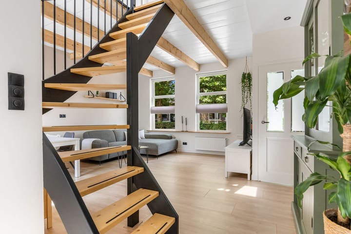 Tussenwoning te koop: Looxmastraat 44, Sneek