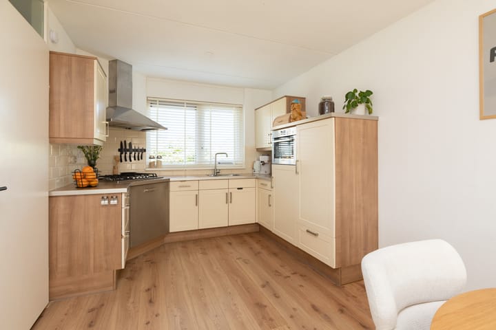 Hoekwoning te koop: Zandoogje 16, Sneek