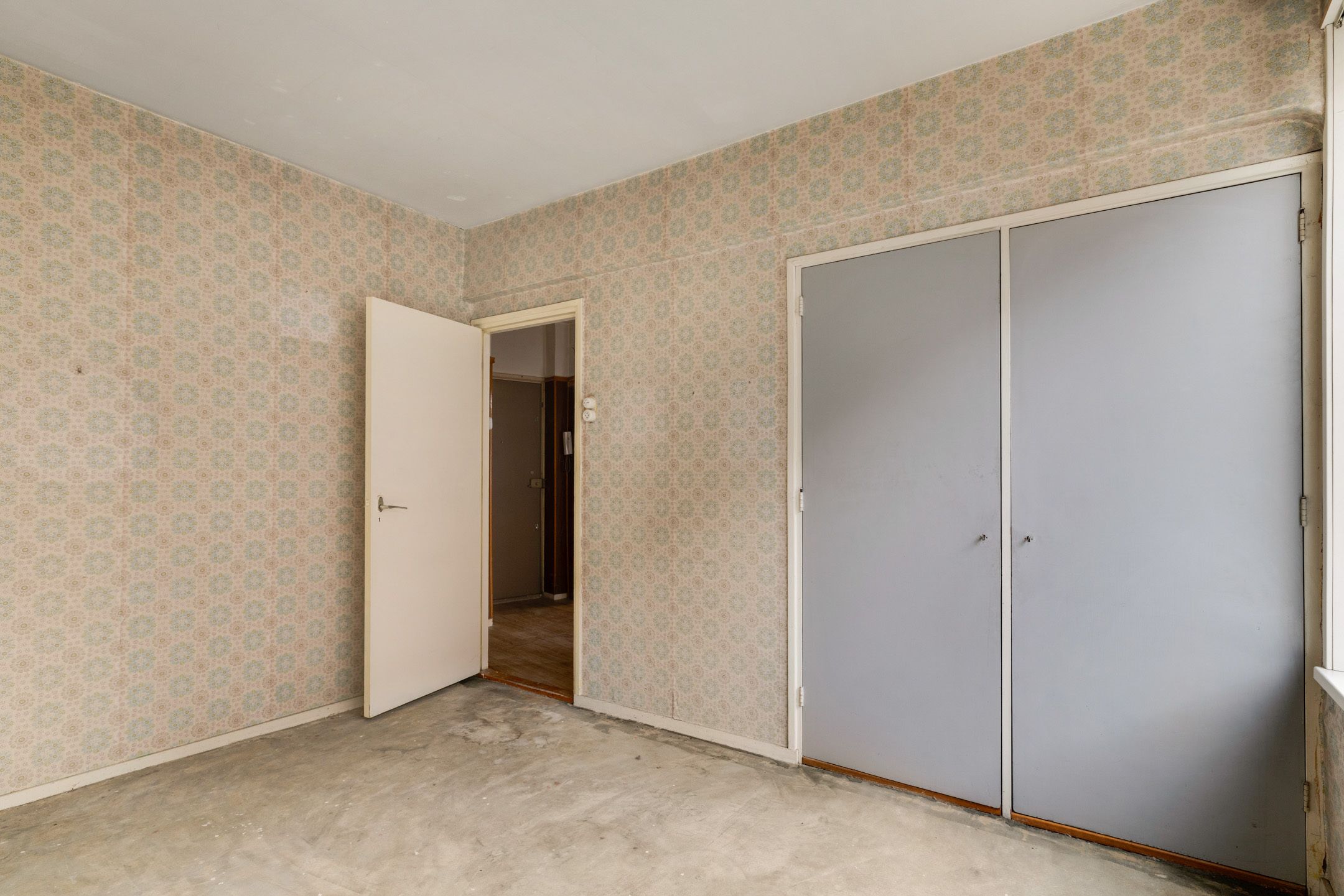 Photo 15 of Hellevoetstraat 75