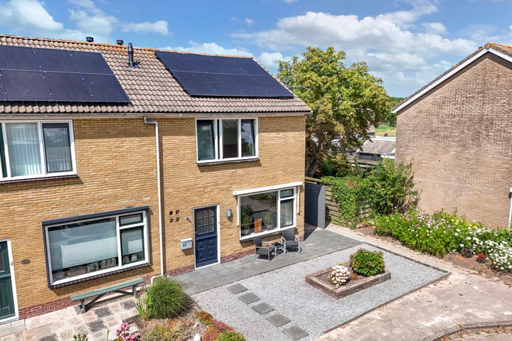 Hoekwoning te koop: Vikarijbuorren 47, Minnertsga