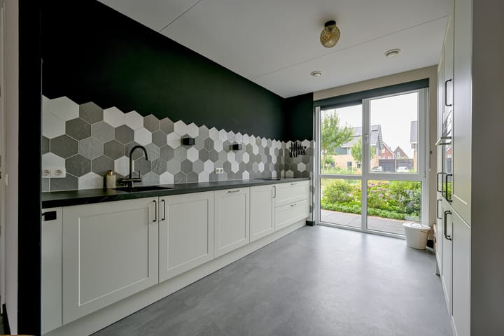 Tussenwoning te koop: Wijting 12, Schagen