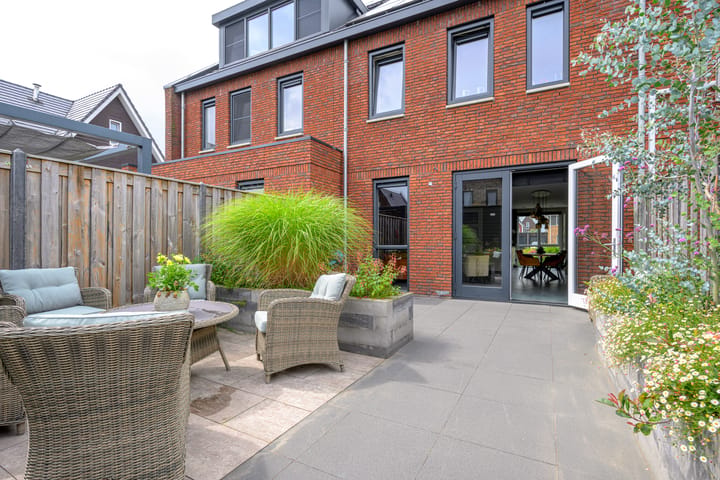 Tussenwoning te koop: Wijting 12, Schagen