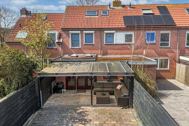 Tussenwoning te koop: Schoener 44, Franeker