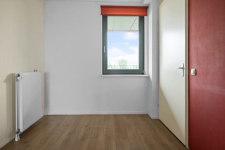 Appartement te koop: Koning Davidstraat 231, Zaandam