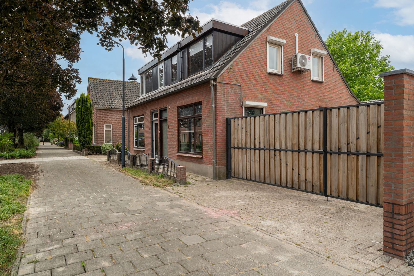 Foto 1 van Trampad 6