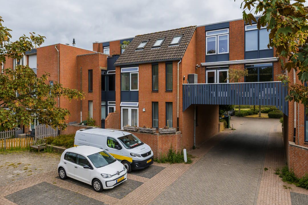 Foto 1 van Regulus 9