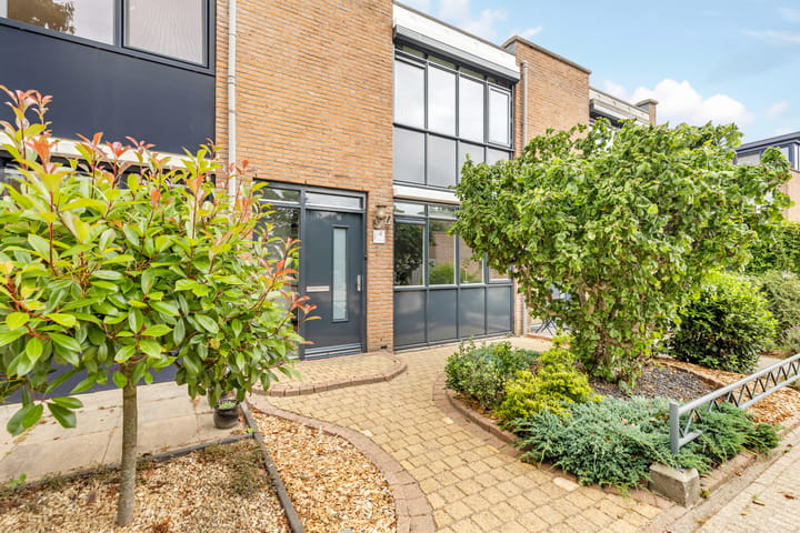 Tussenwoning te koop: Heelkruid 4, Amersfoort