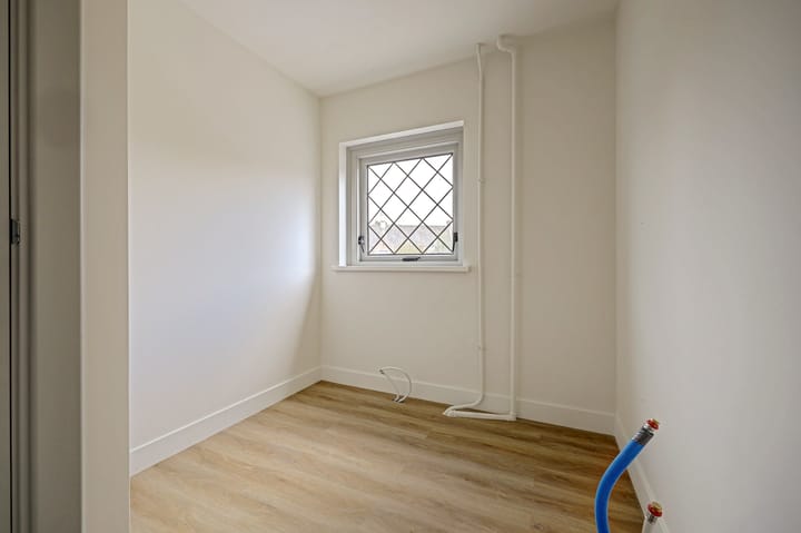 Appartement te koop: Koningin Julianaplein 11, Spijkenisse