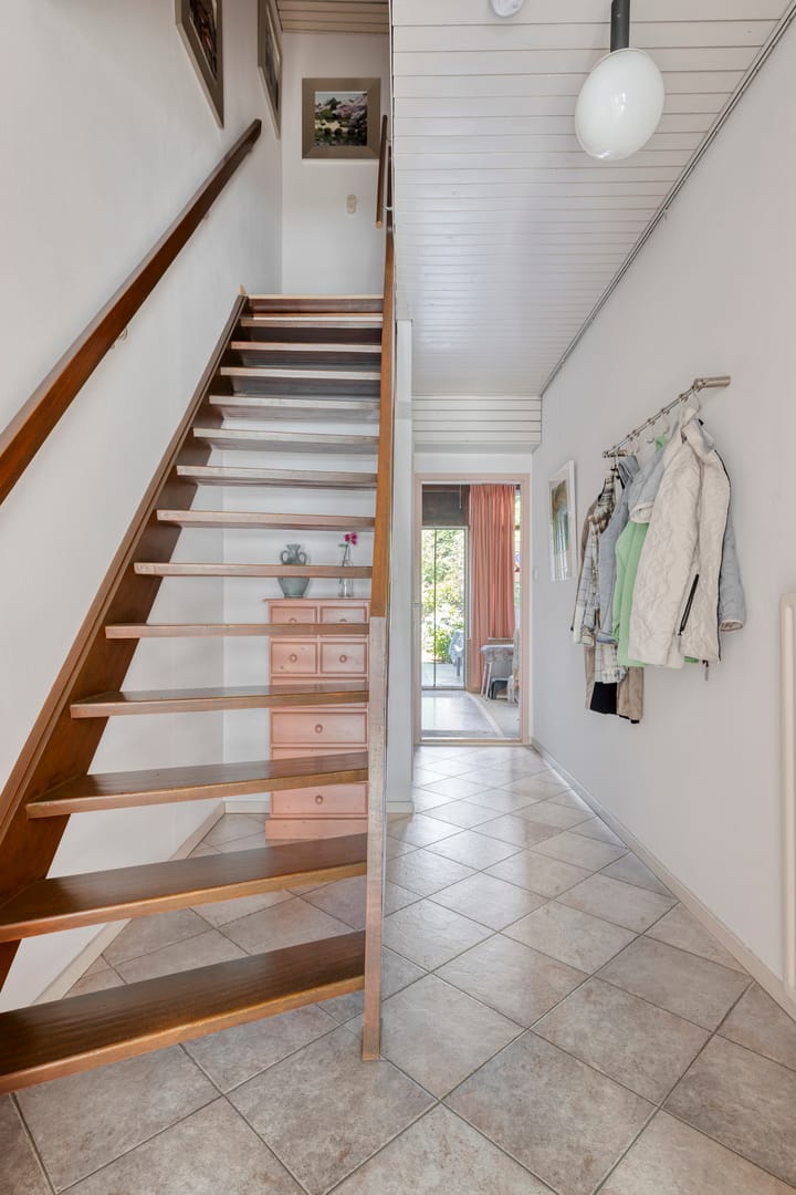 Tussenwoning te koop: Van Hogendorpplein 12, Goirle