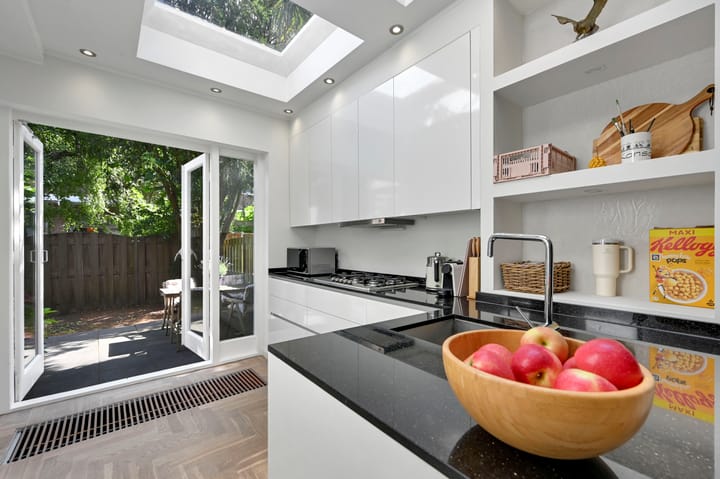 Appartement te koop: Koningin Wilhelminalaan 375, Voorburg