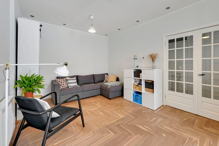 Appartement te koop: Koningin Wilhelminalaan 375, Voorburg