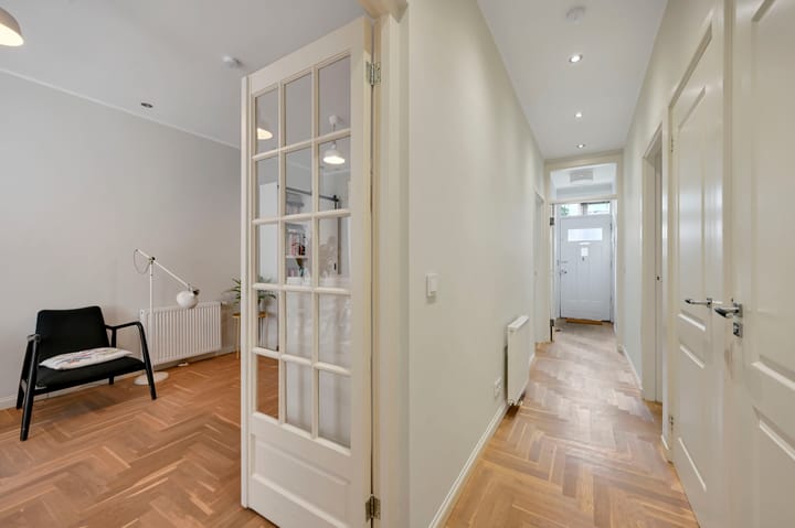 Appartement te koop: Koningin Wilhelminalaan 375, Voorburg
