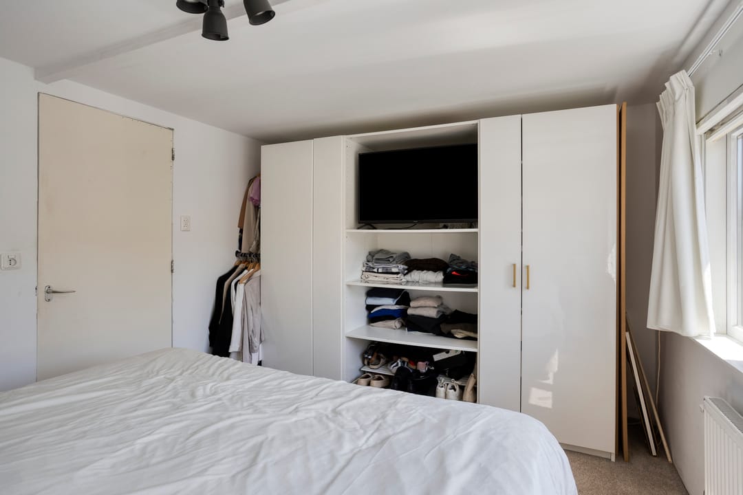 Photo 16 of Leliestraat 27