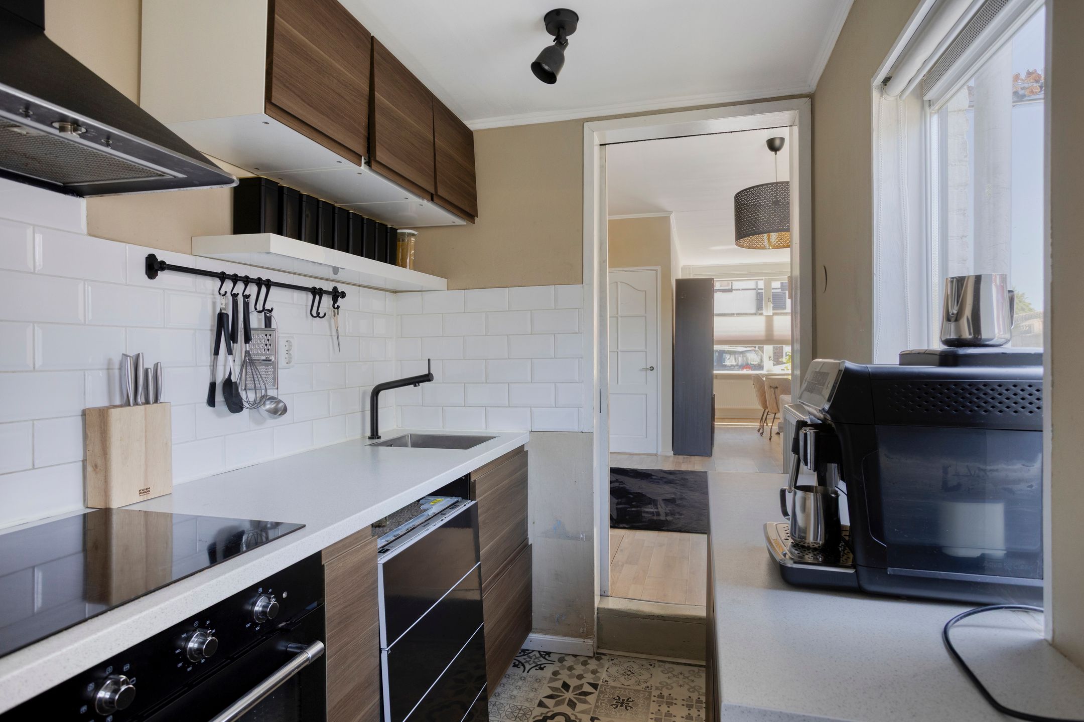 Photo 12 of Leliestraat 27