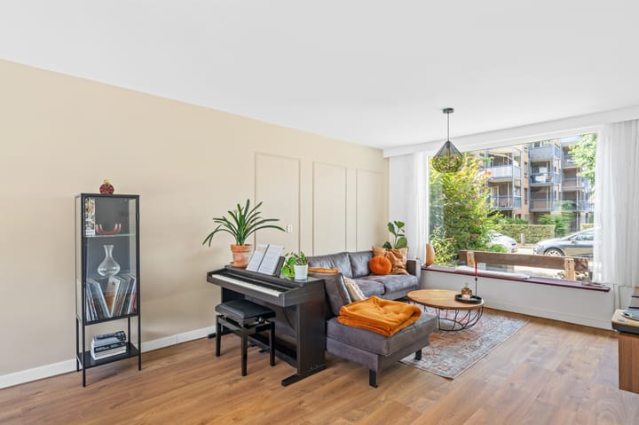 Tussenwoning te koop: Wiekslag 339, Amersfoort