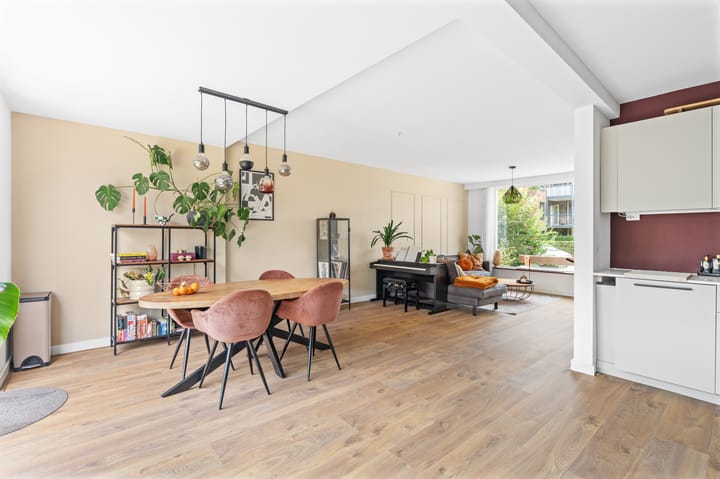 Tussenwoning te koop: Wiekslag 339, Amersfoort