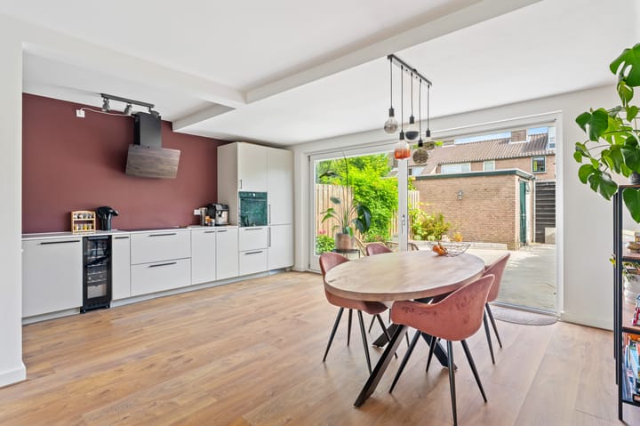 Tussenwoning te koop: Wiekslag 339, Amersfoort