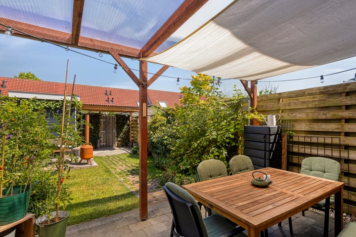 Tussenwoning te koop: J. Bosschaartstraat 5, Beusichem