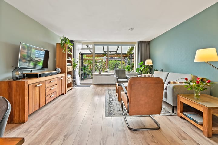 Tussenwoning te koop: Dijkshoornseweg 69, Den Hoorn (Zh)