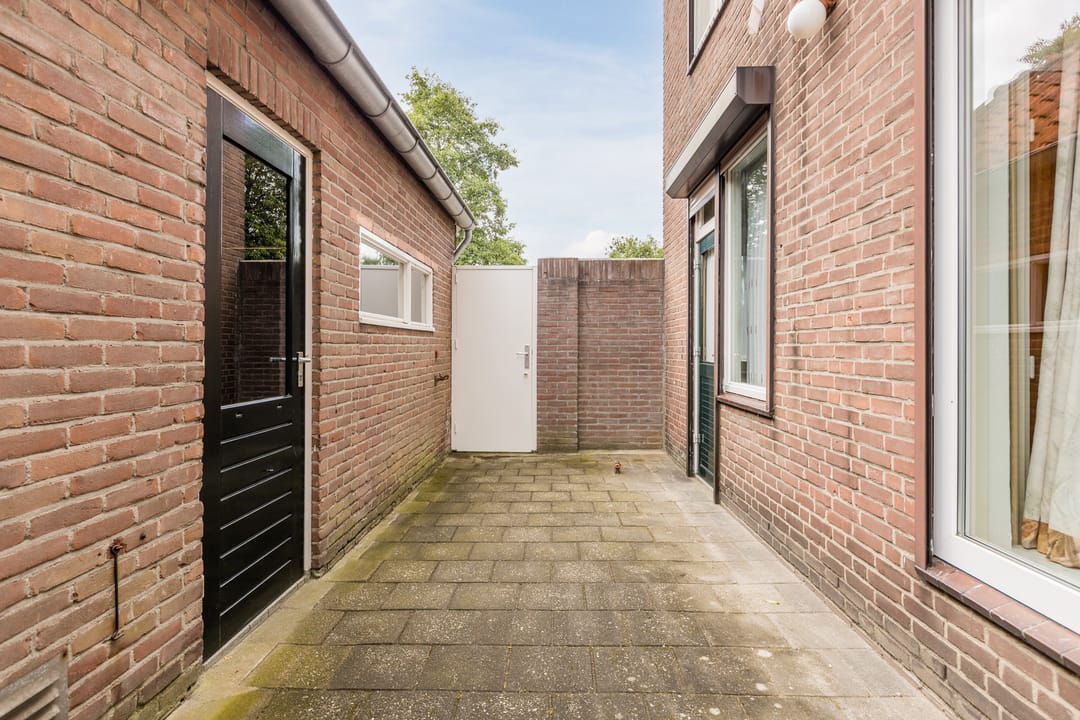 Photo 16 of Ruysdaelstraat 55