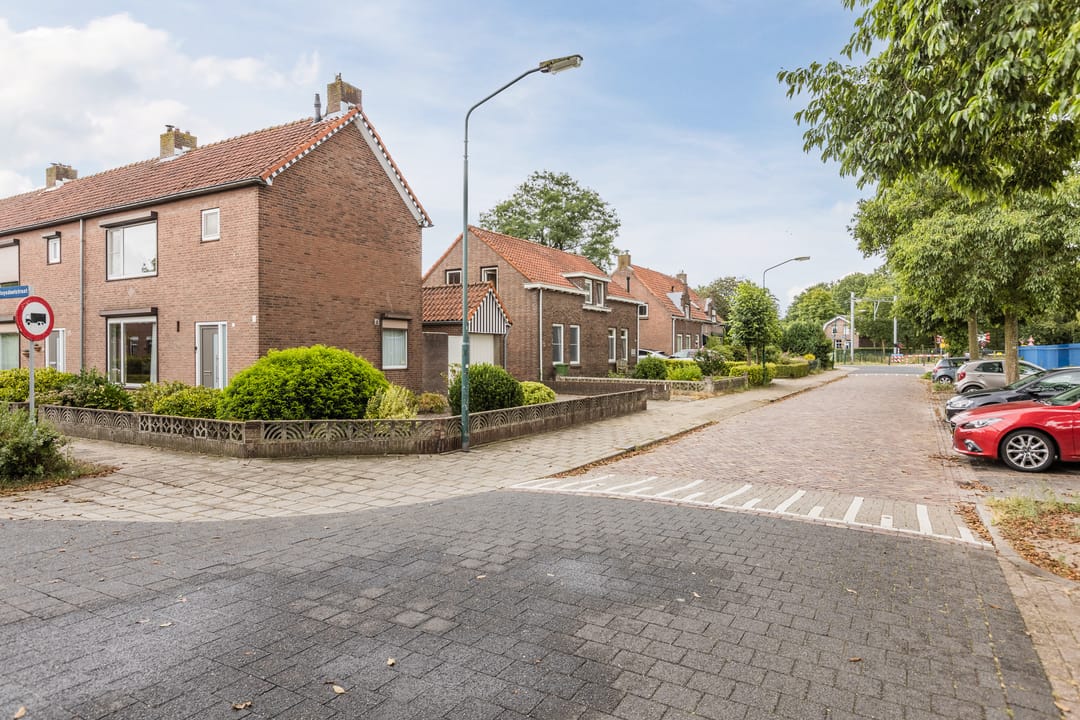 Photo 37 of Ruysdaelstraat 55