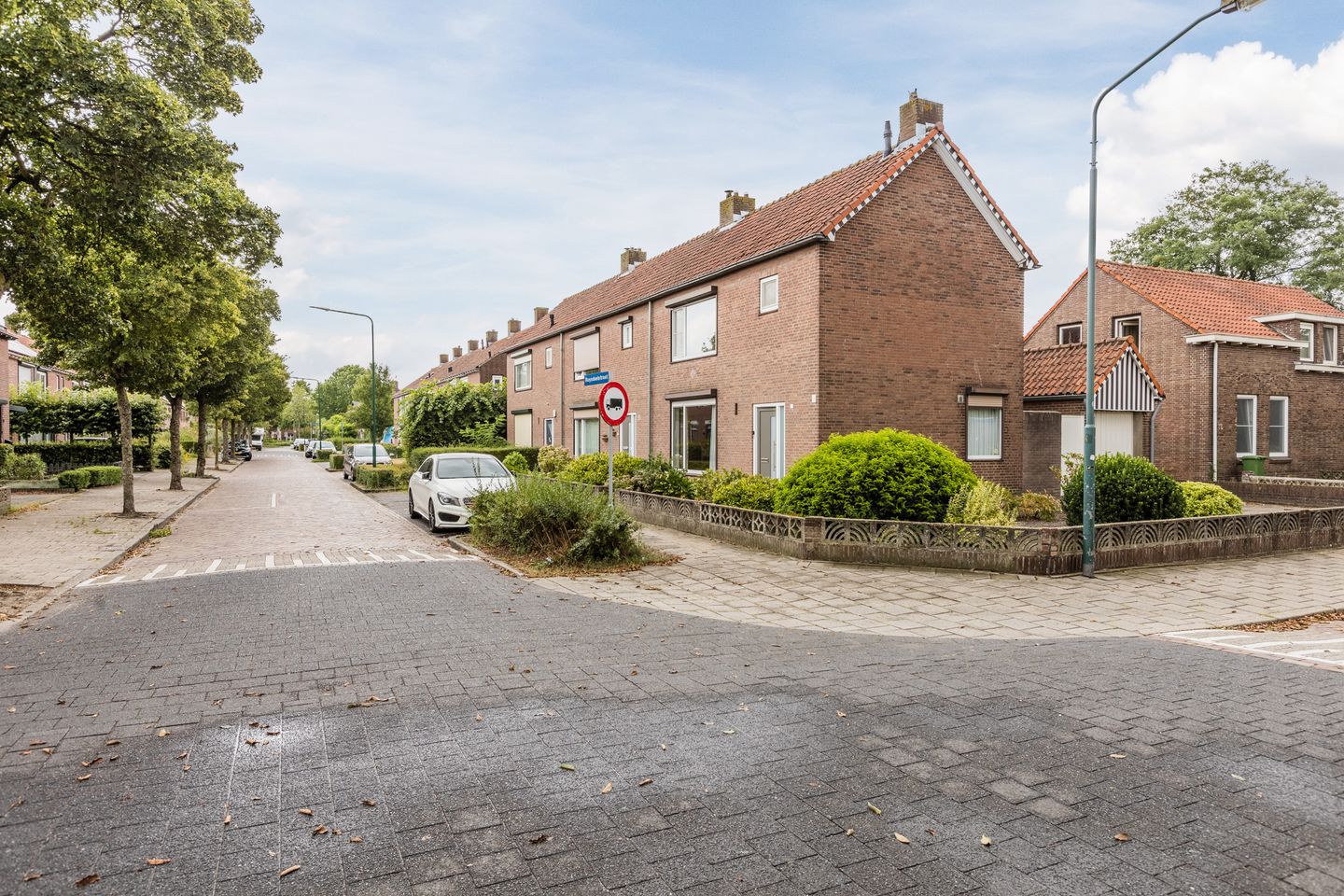 Photo 35 of Ruysdaelstraat 55