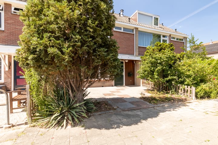 Tussenwoning te koop: Willebroekstraat 4, Breda