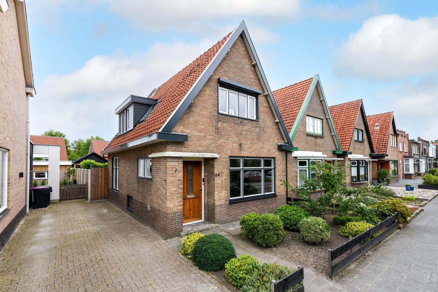 Foto 1 van Lycklamaweg 64