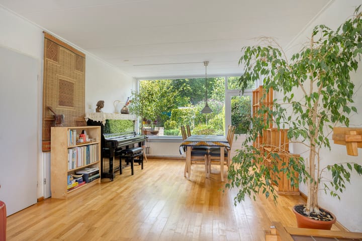 Tussenwoning te koop: Ooststeeg 119, Wageningen