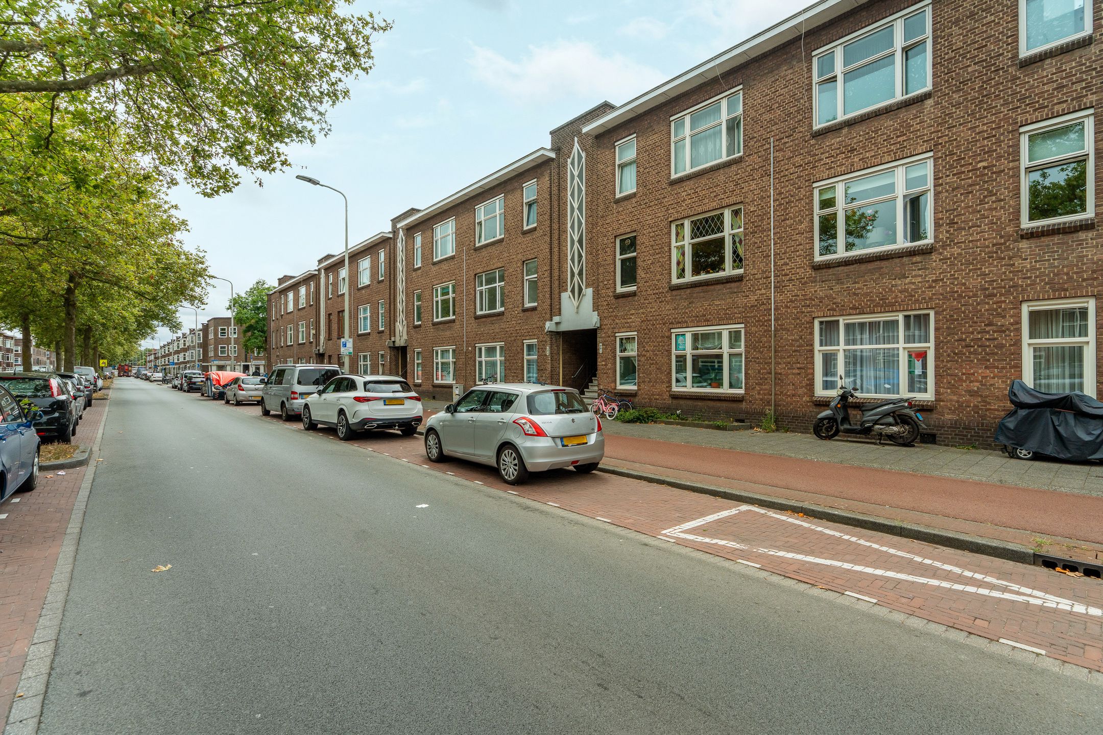 Photo 15 of Zuiderparklaan 311