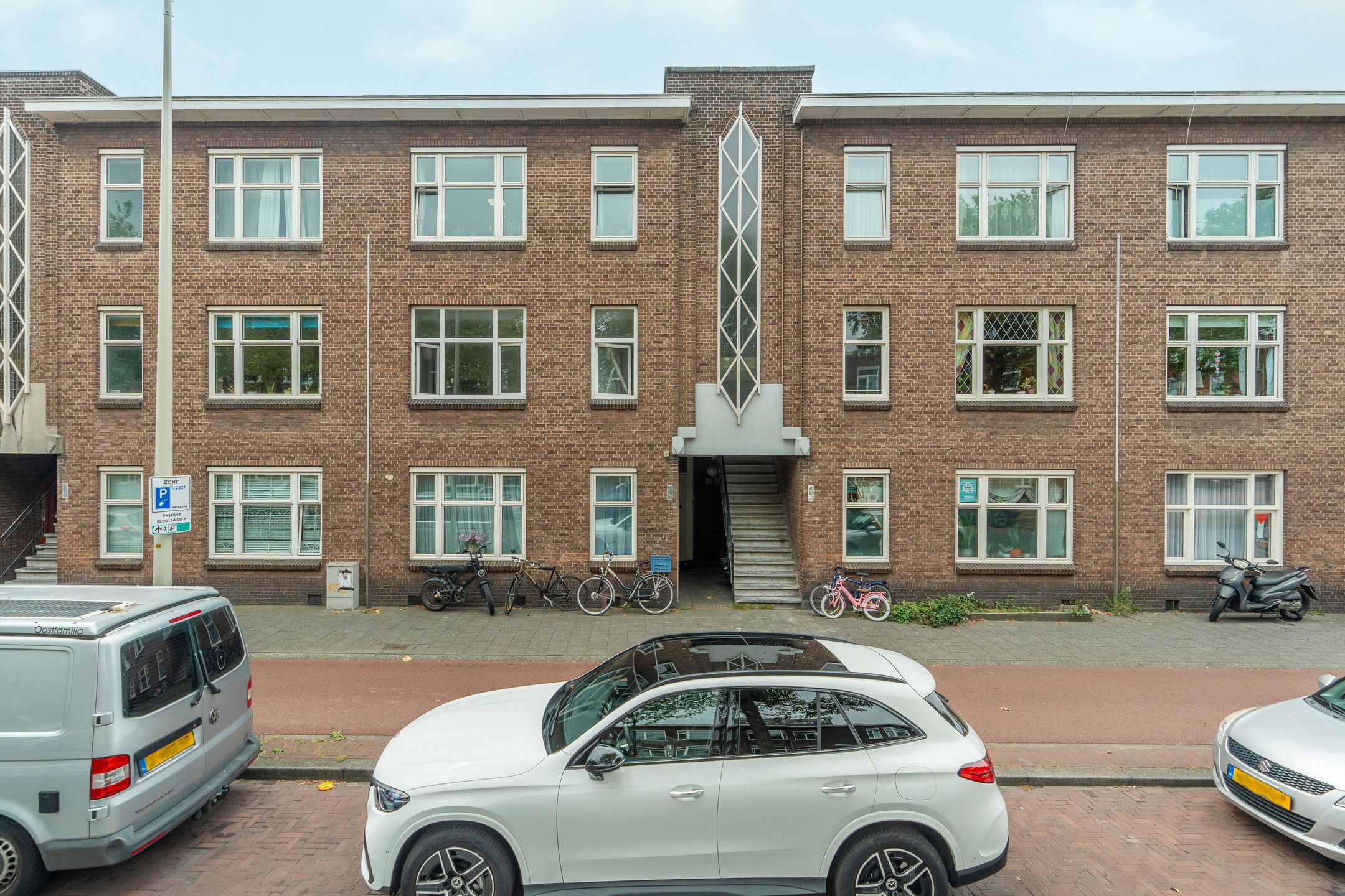 Photo 12 of Zuiderparklaan 311