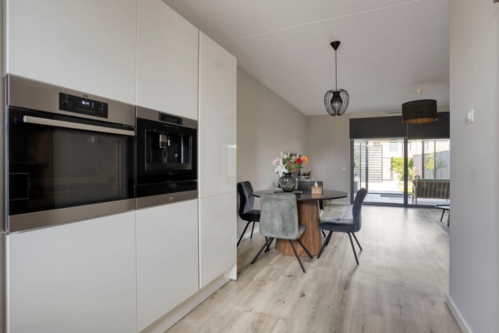 Tussenwoning te koop: Johan Roebersstraat 6, Deventer