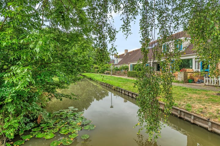 Tussenwoning te koop: Kaagstraat 12, Kolhorn