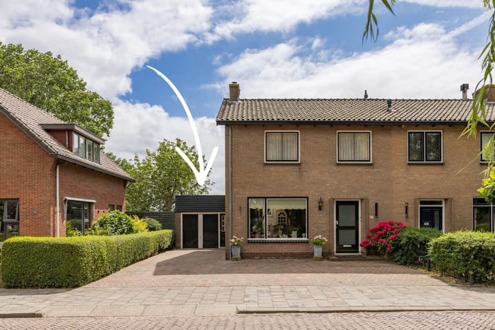 Twee-onder-één-kap te koop: Dorpsstraat 87, Nieuwe Niedorp