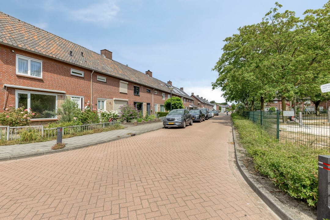 Photo 26 of Leeuwenbekstraat 53