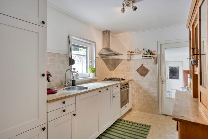 Tussenwoning te koop: Oude Broeksittarderweg 11, Sittard