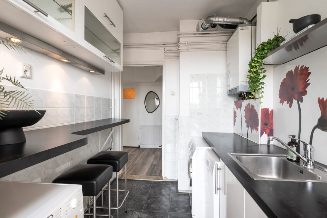 Photo 28 of Van Collemstraat 32-II
