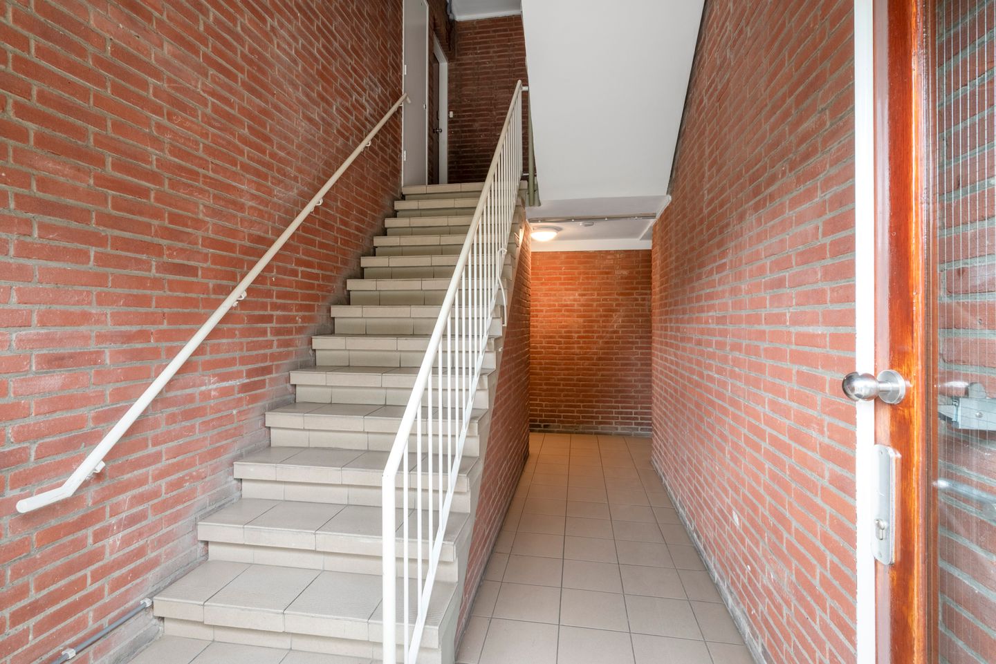 Photo 5 of Van Collemstraat 32-II