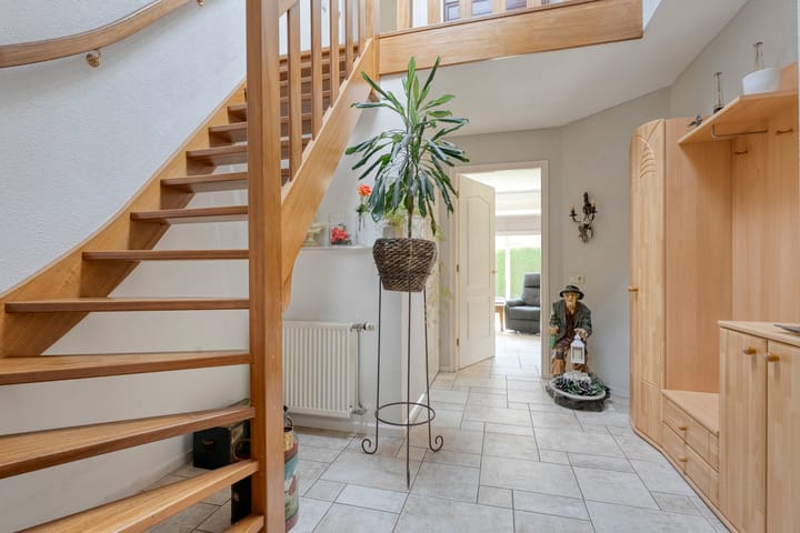 Vrijstaande woning te koop: Hooimaatweg 9, Losser
