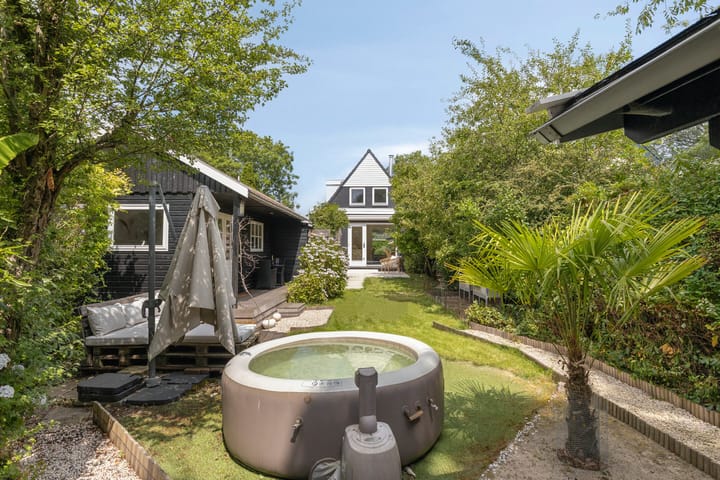 Vrijstaande woning te koop: Oude Bergerweg 70, Bergen (Nh)