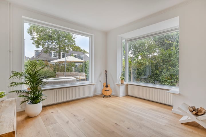 Vrijstaande woning te koop: Oude Bergerweg 70, Bergen (Nh)