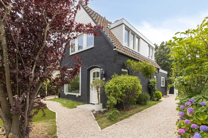 Vrijstaande woning te koop: Oude Bergerweg 70, Bergen (Nh)