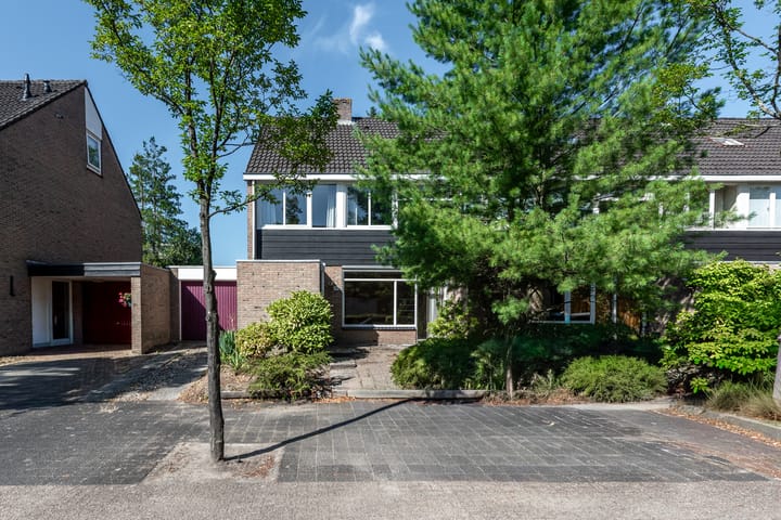 Tussenwoning te koop: Treverilaan 48, Apeldoorn